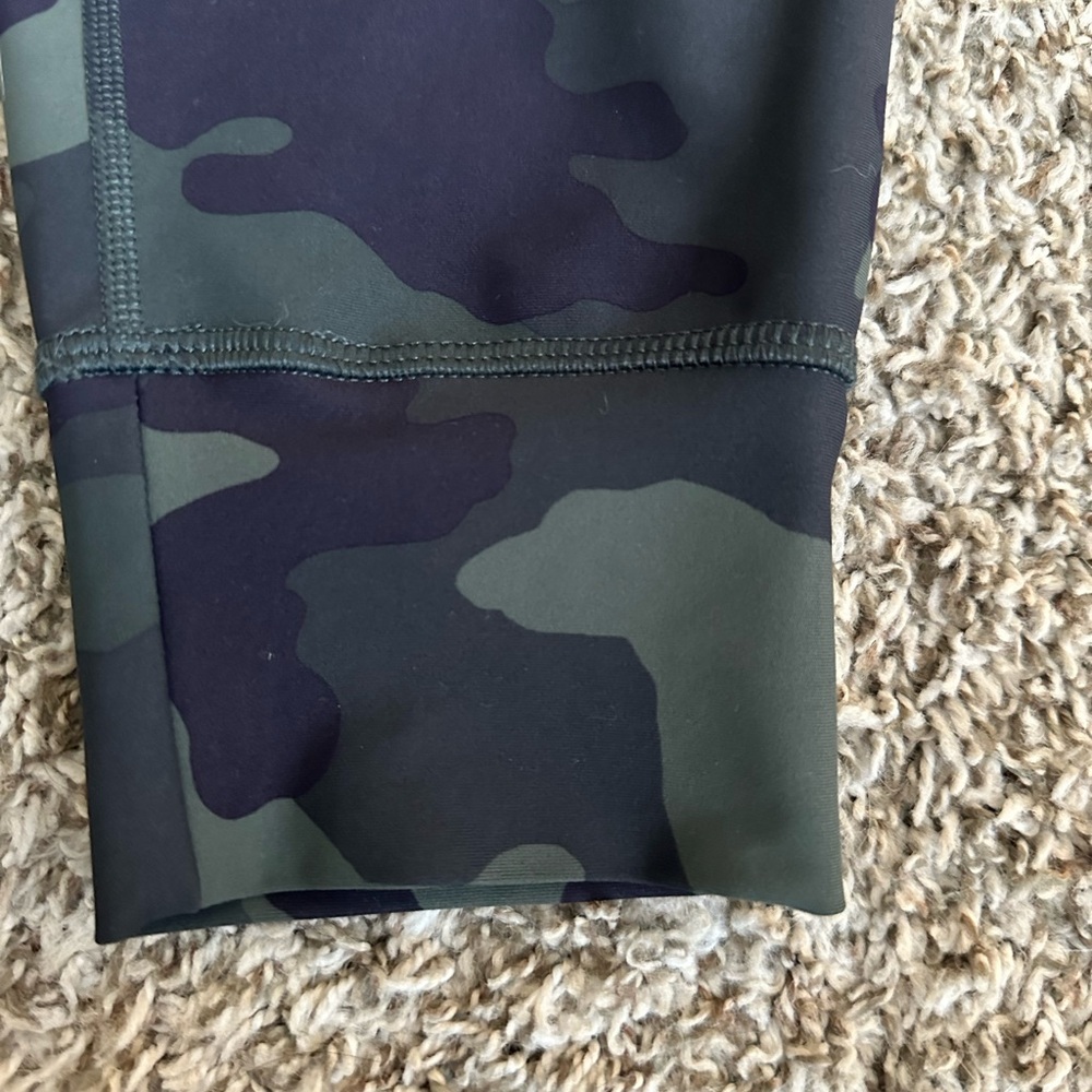 Old Navy High-Waisted PowerSoft leggings - Picture 4 of 4